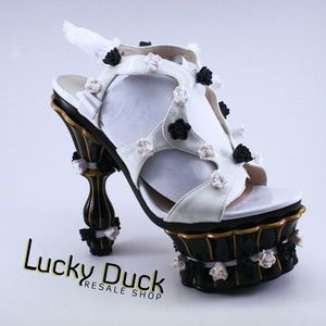 Bakers Elite Flower Black White Gold High Heels